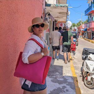 Meet your Posher, Bruna